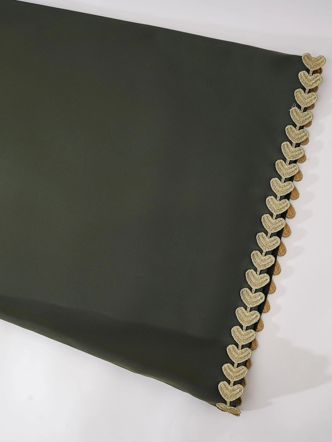 Elegant Open Abaya with Gold Trim – Modest Luxury Wear for Women