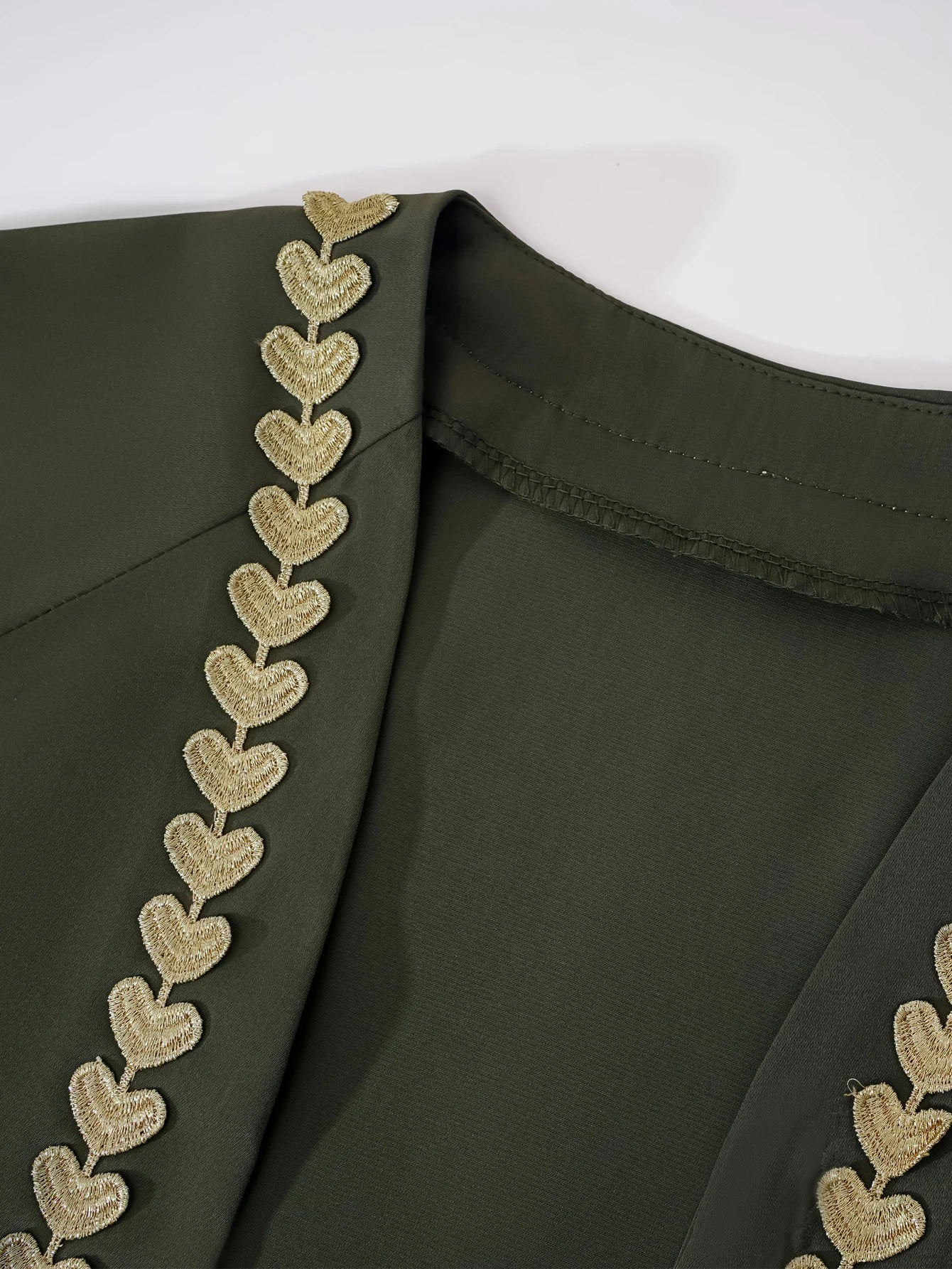 Elegant Open Abaya with Gold Trim – Modest Luxury Wear for Women